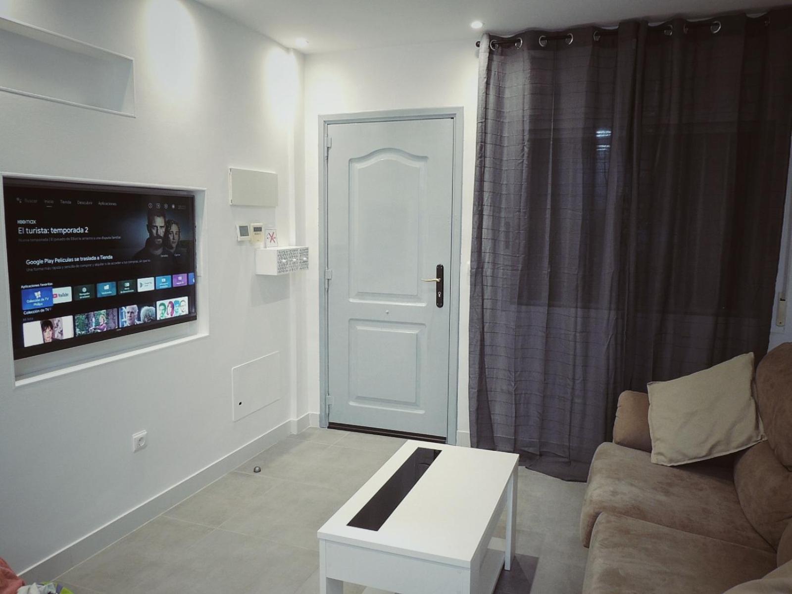 Apartamento La Paz Apartment ตอร์เรญาโน ภายนอก รูปภาพ