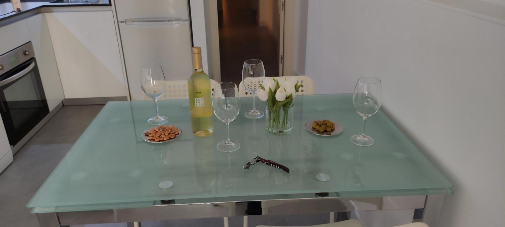 Apartamento La Paz Apartment ตอร์เรญาโน ภายนอก รูปภาพ