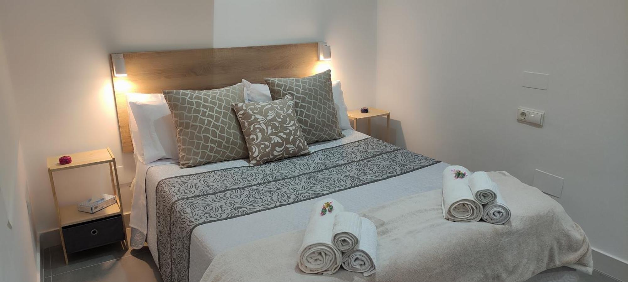Apartamento La Paz Apartment ตอร์เรญาโน ภายนอก รูปภาพ